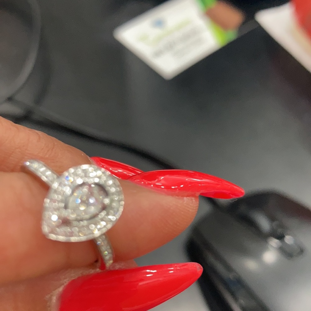 Diamond ring. - Picture 7 of 8